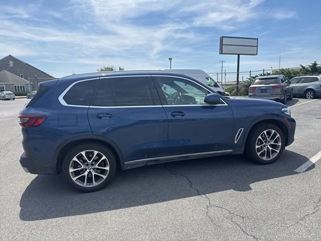 Used 2021 BMW X5 xDrive40i w/ Premium Package AWD/4WD image 8
