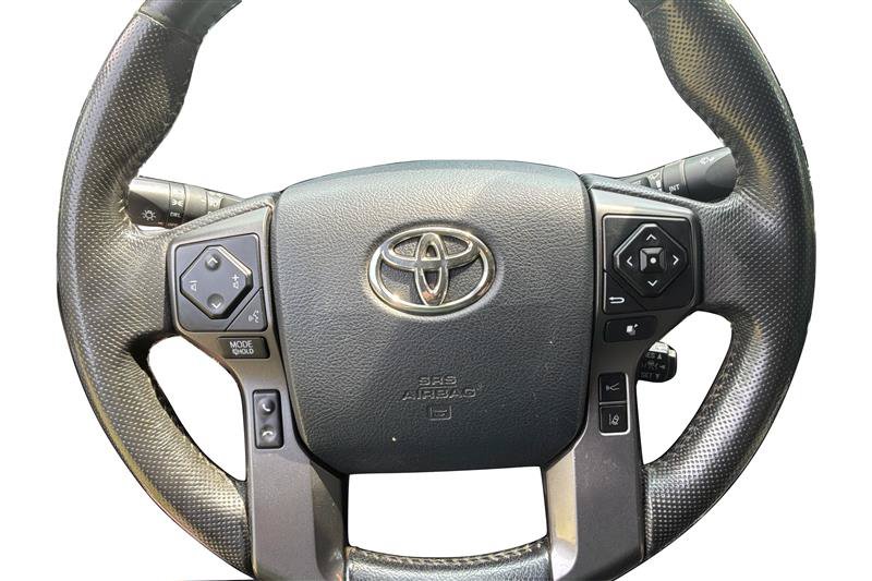 Used 2020 Toyota Tacoma TRD Off-Road AWD/4WD image 17