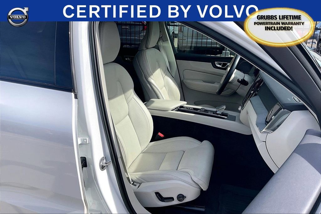 Used 2023 Volvo XC60 T8 Ultimate w/ Protection Package Premier image 11