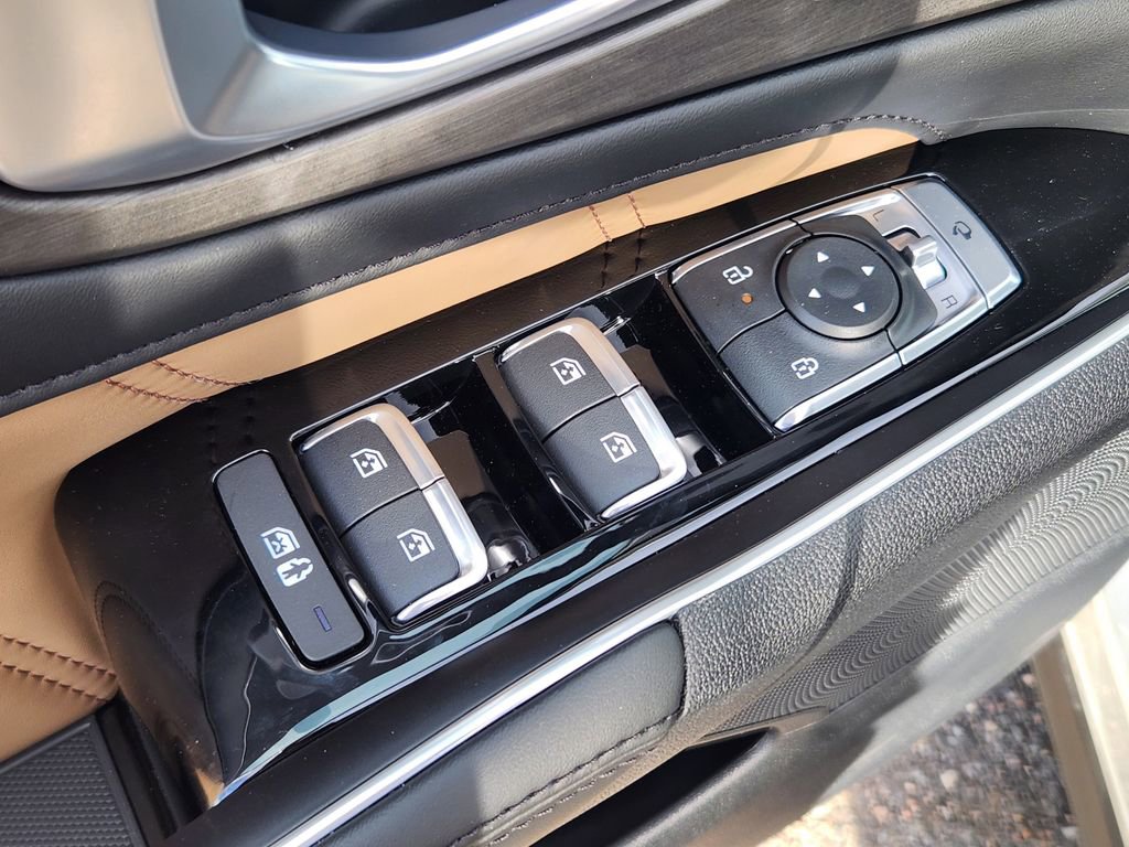 New 2026 Kia Sorento SX Prestige w/ Olive Brown Leather Package image 7