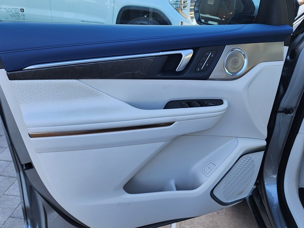 New 2026 Buick Enclave Avenir w/ Super Cruise Package image 13