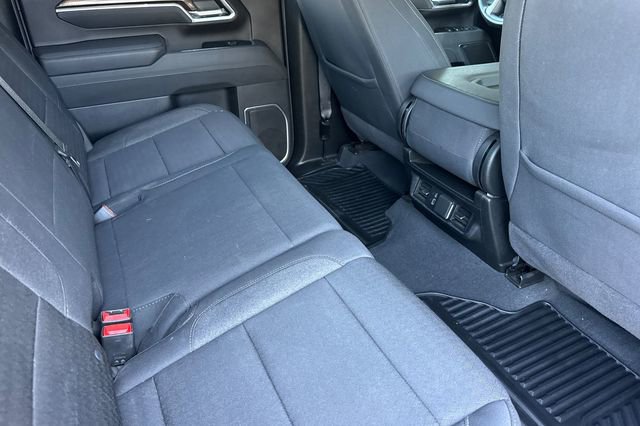 Used 2025 Chevrolet Silverado 2500 LT w/ Convenience Package image 18