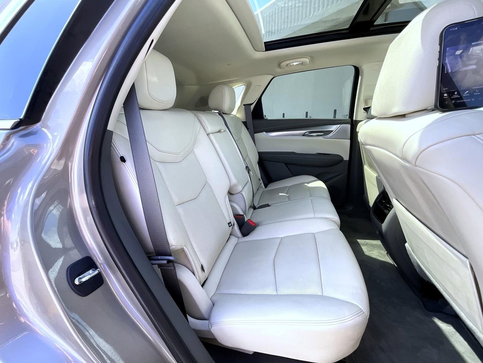 Certified 2023 Cadillac XT5 Premium Luxury w/ Technology Package AWD/4WD image 20