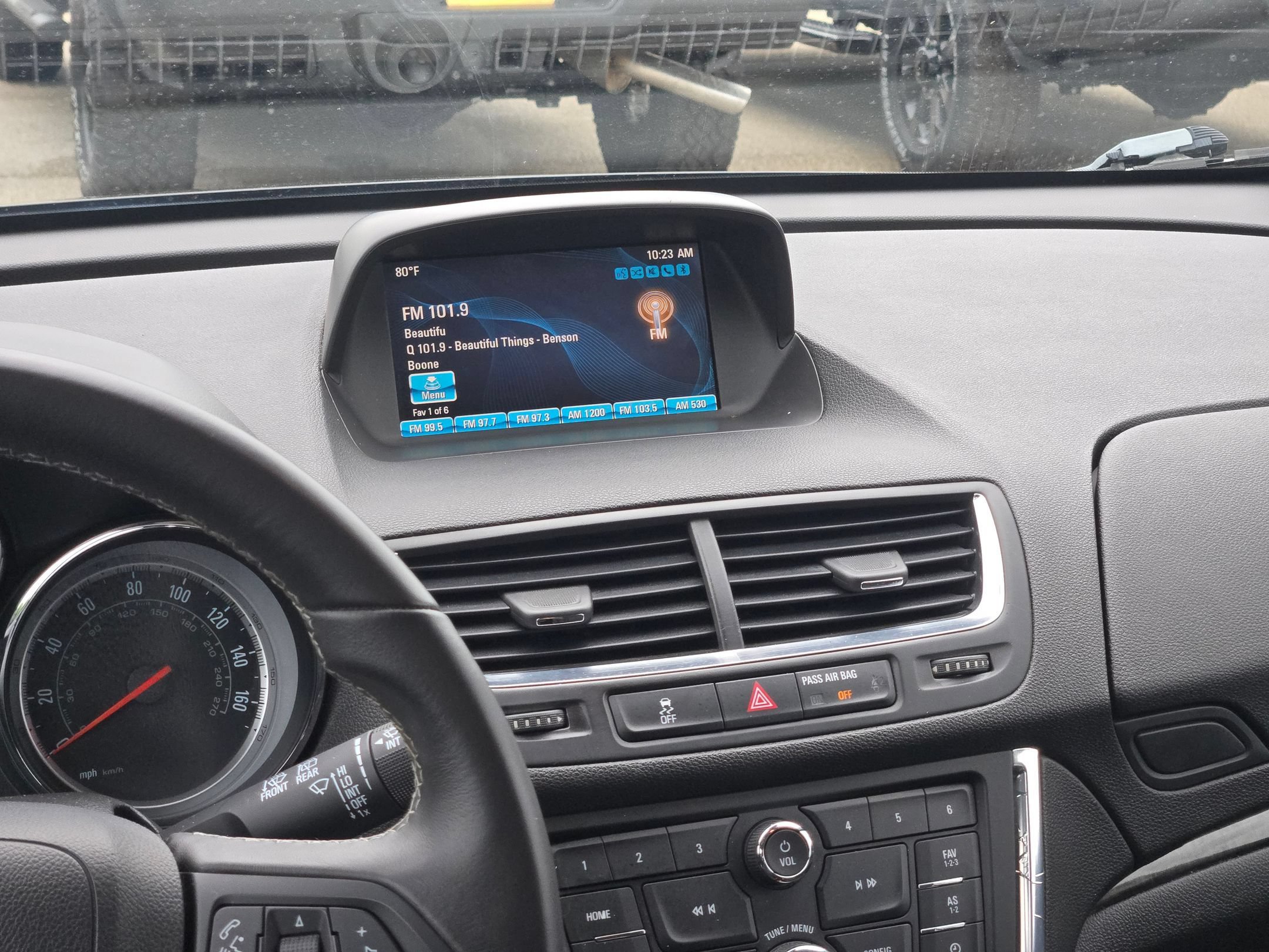 Used 2015 Buick Encore FWD image 16