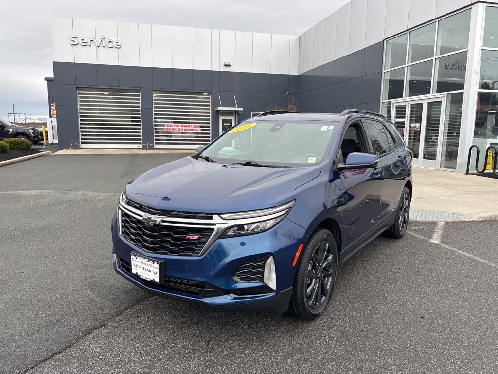 Used 2022 Chevrolet Equinox RS w/ RS Leather Package image 3