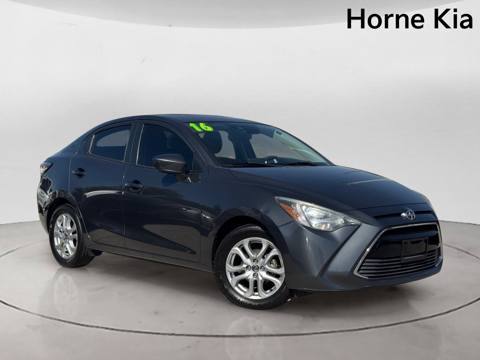 Used 2016 Scion iA FWD image 2