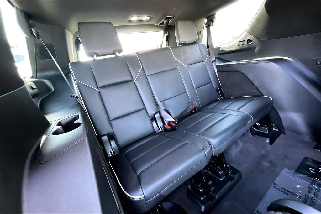 Used 2024 Cadillac Escalade Sport w/ LPO, ONYX Package AWD/4WD image 35