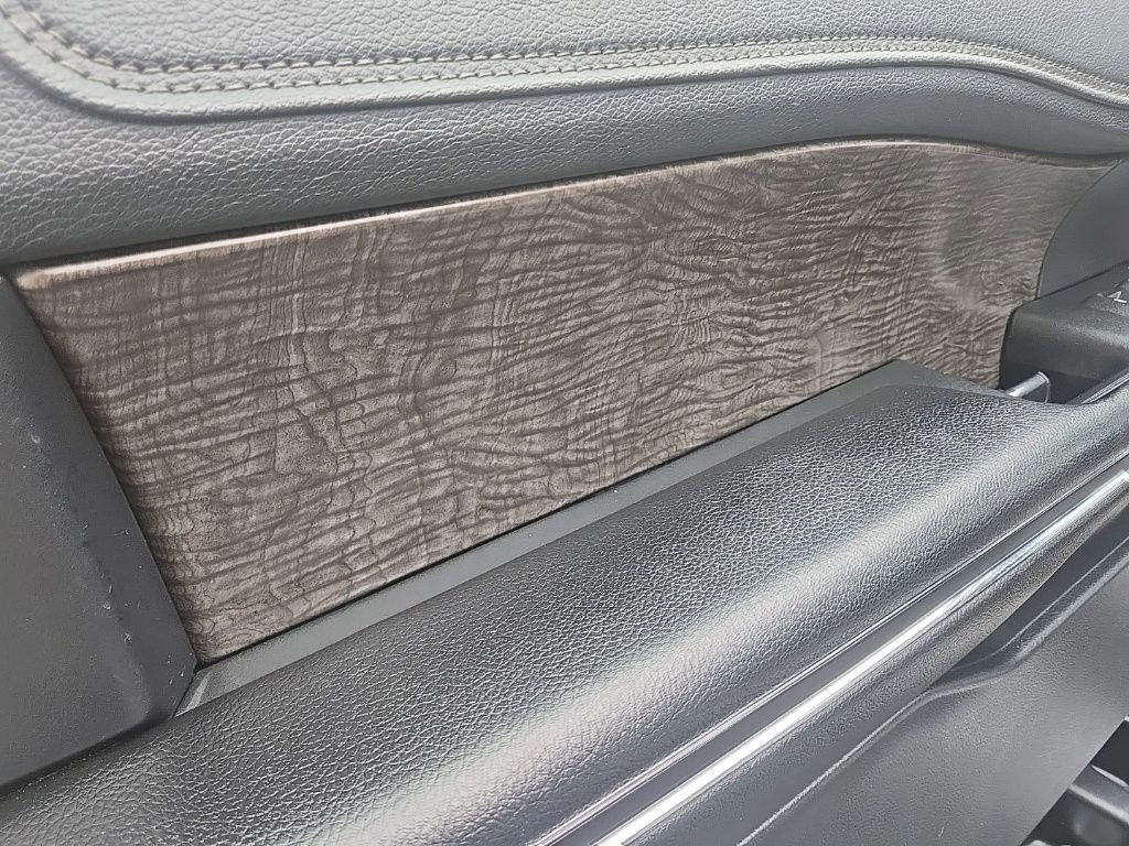 Used 2019 Ford Expedition Limited w/ Equipment Group 302A image 15