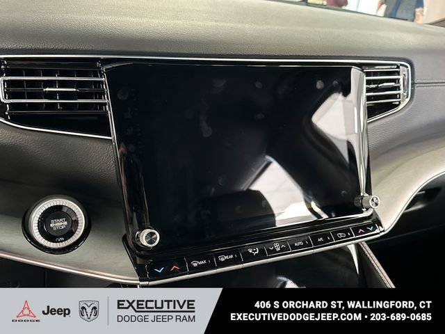 New 2026 Jeep Grand Wagoneer Limited AWD/4WD image 15
