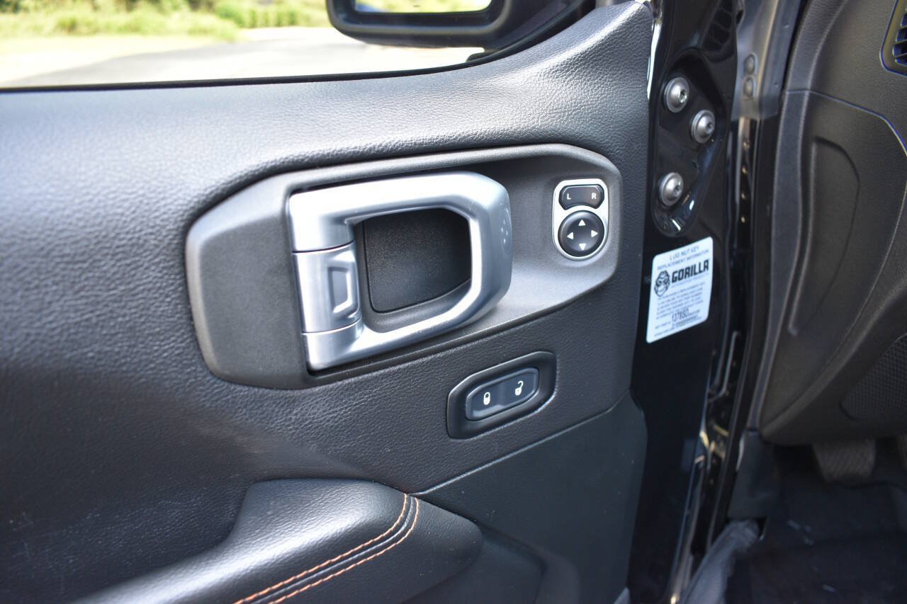 Used 2020 Jeep Gladiator Mojave AWD/4WD image 17