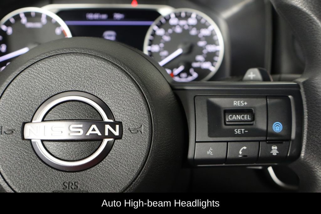 Used 2024 Nissan Rogue SV image 10