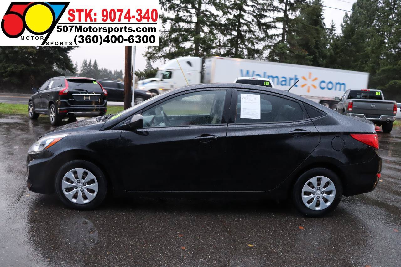 Used 2016 Hyundai Accent SE FWD image 3