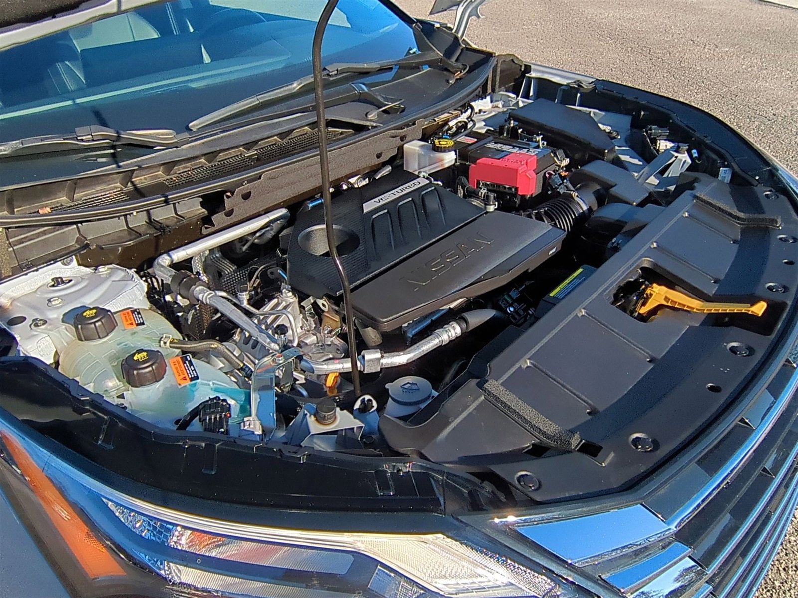 Used 2024 Nissan Rogue SL w/ SL Premium Package image 32