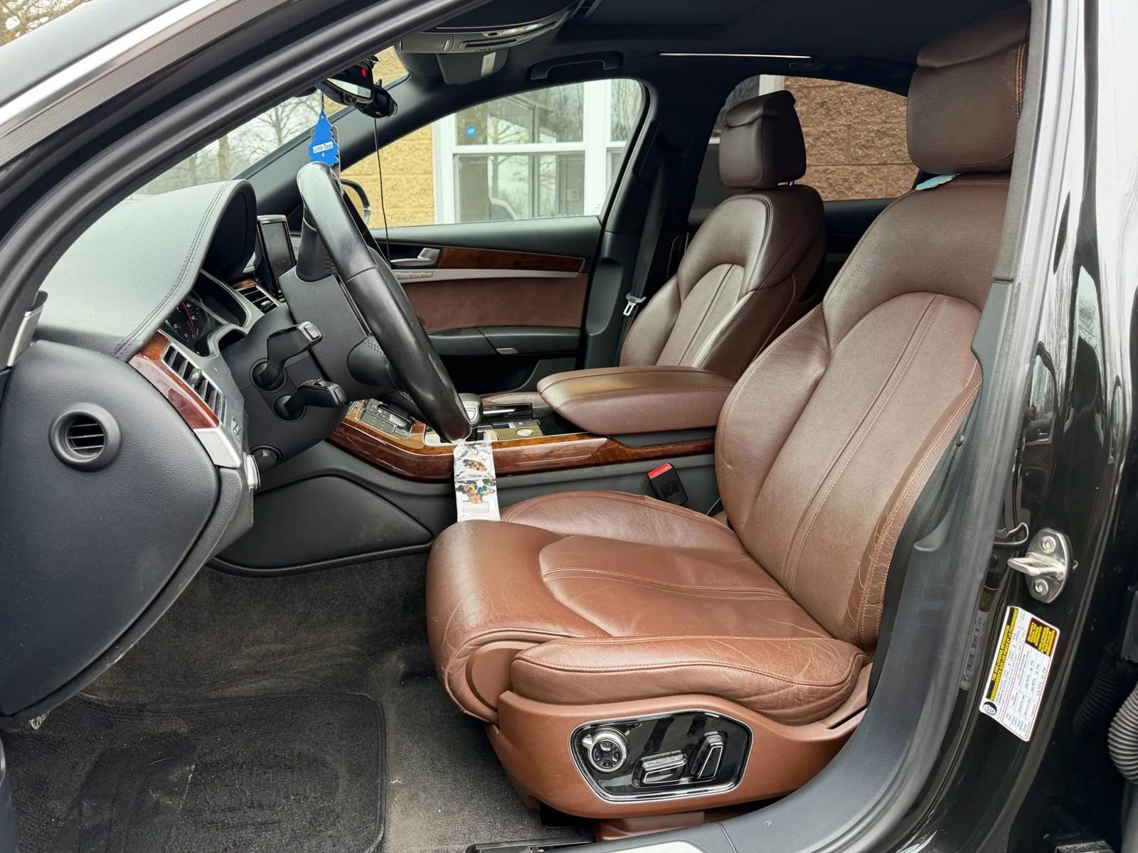 Used 2011 Audi A8 4.2 image 14