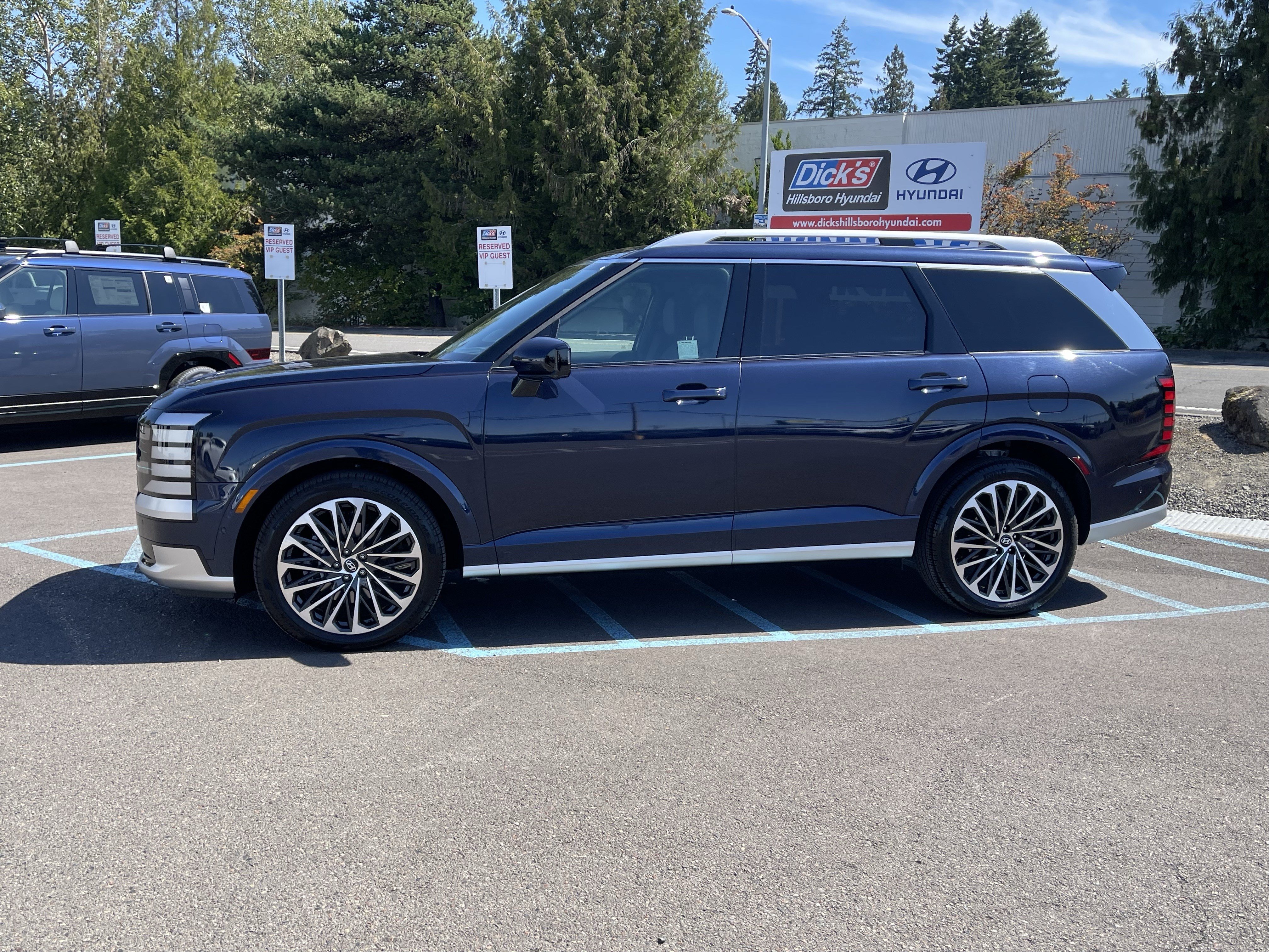 Certified 2026 Hyundai Palisade Calligraphy AWD/4WD image 2