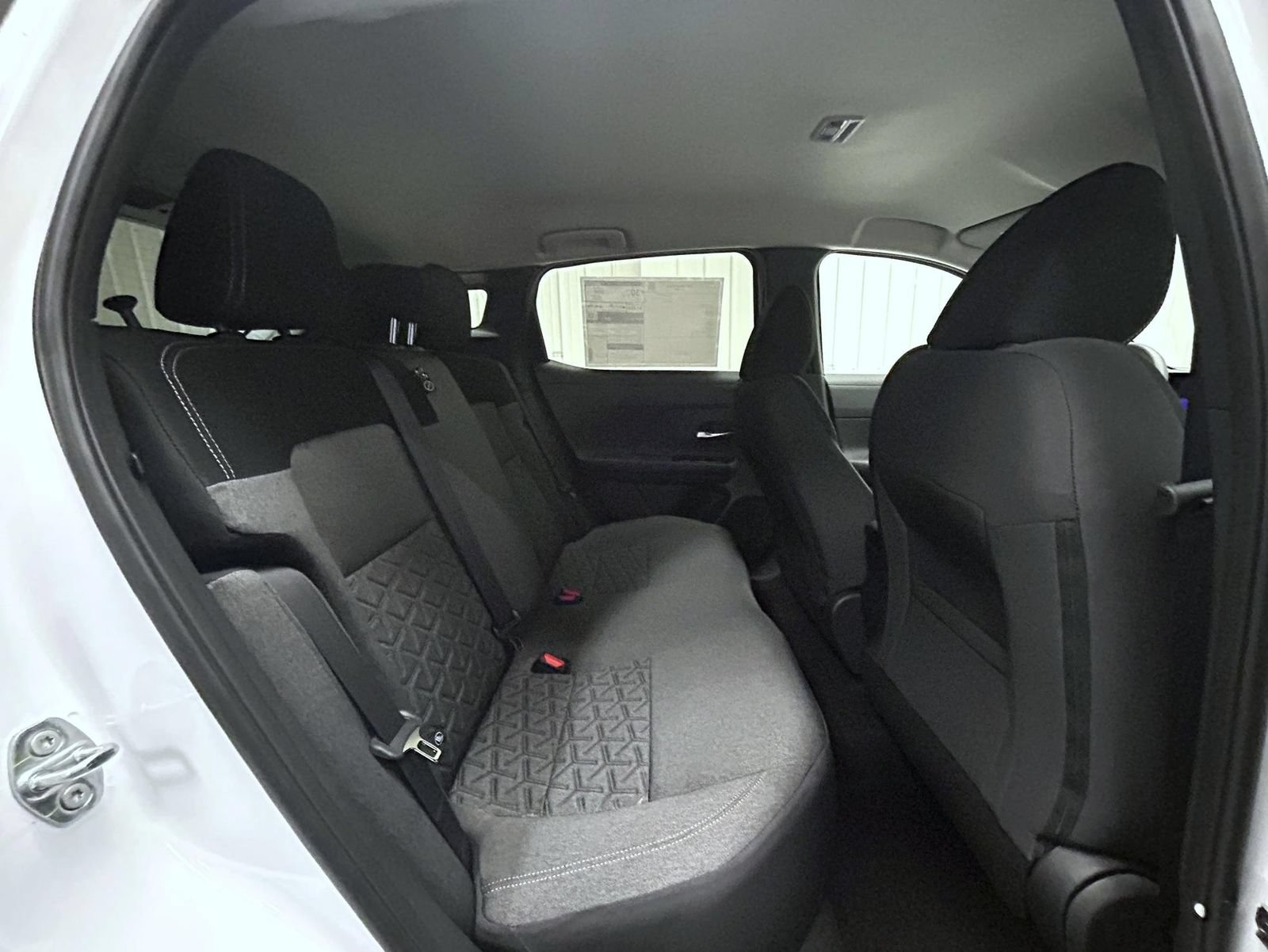 New 2027 Nissan Kicks SV AWD/4WD image 18