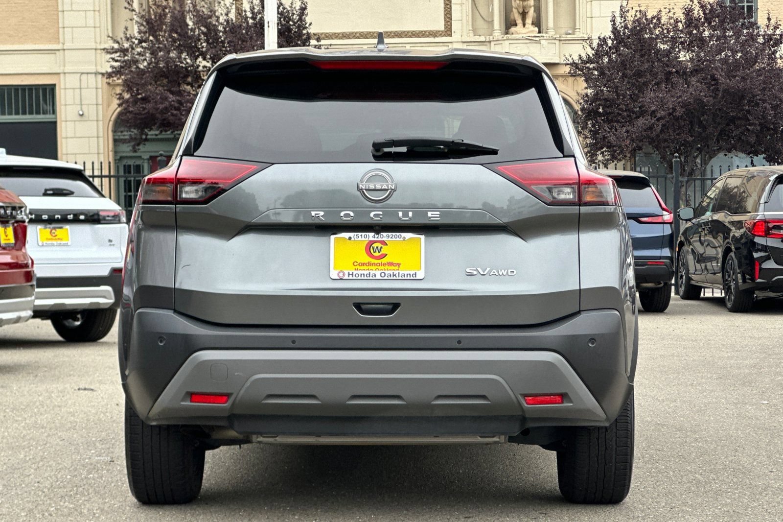 Used 2023 Nissan Rogue SV AWD/4WD image 6