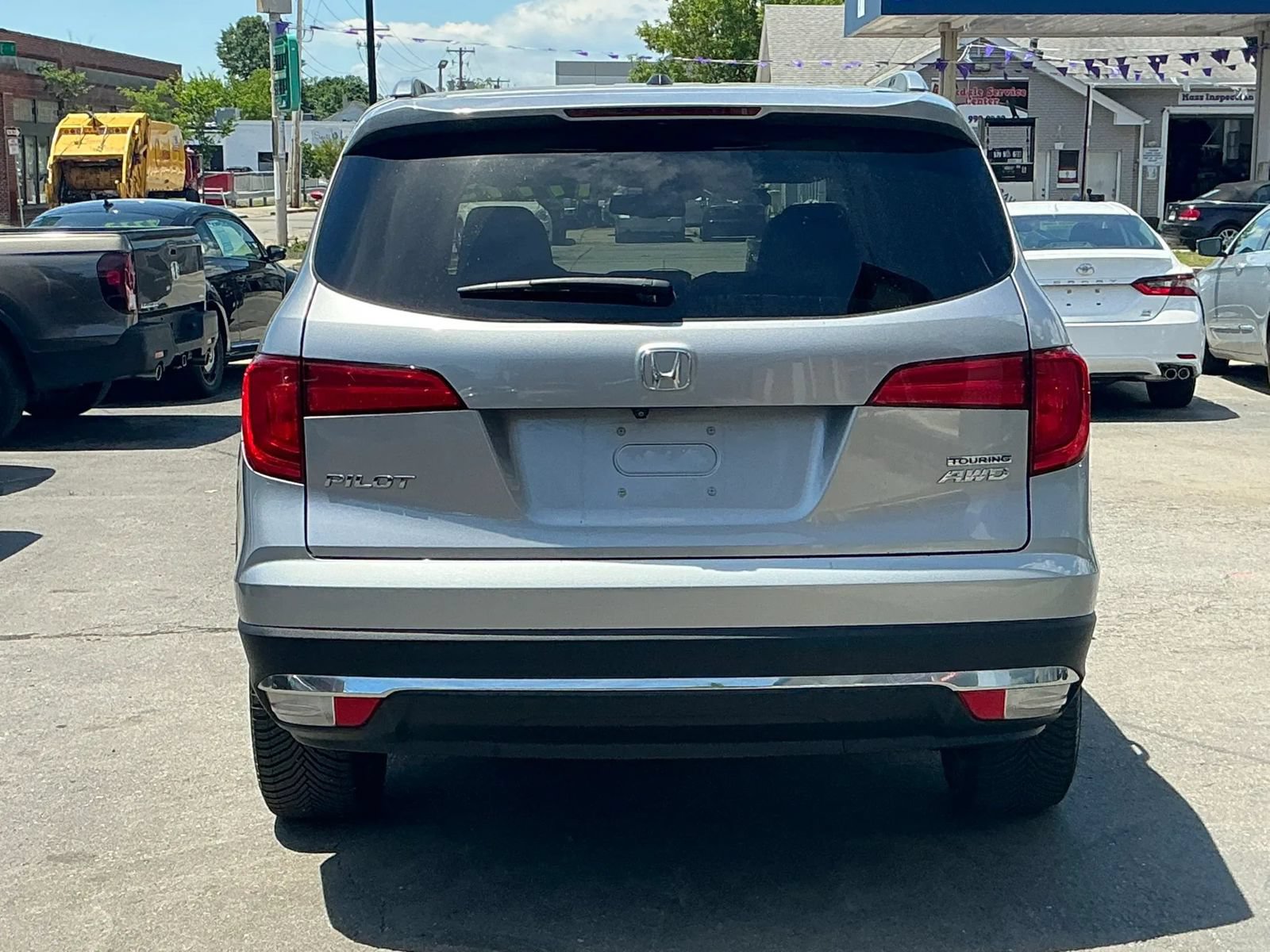 Used 2016 Honda Pilot Touring image 5