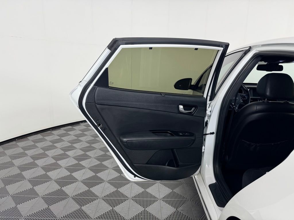 Used 2018 Kia Optima SX w/ Technology Package image 26