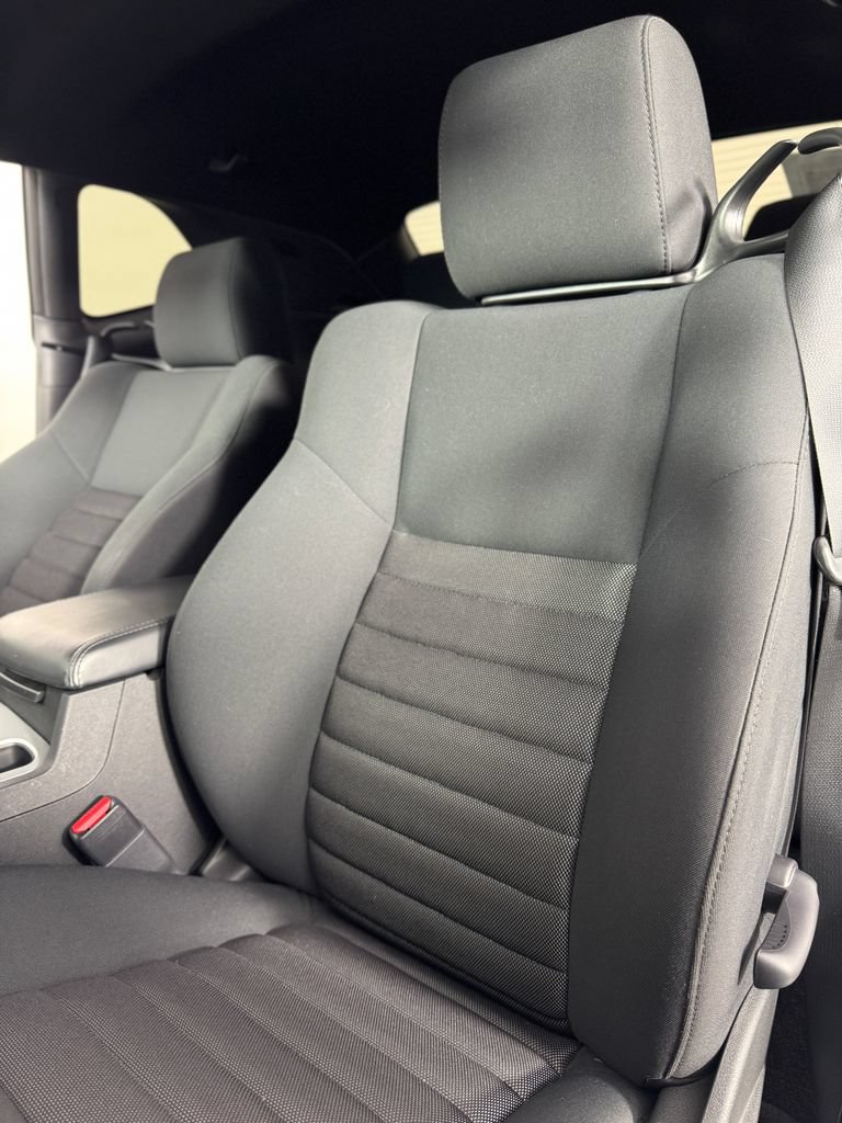 Used 2010 Dodge Challenger SE RWD image 22