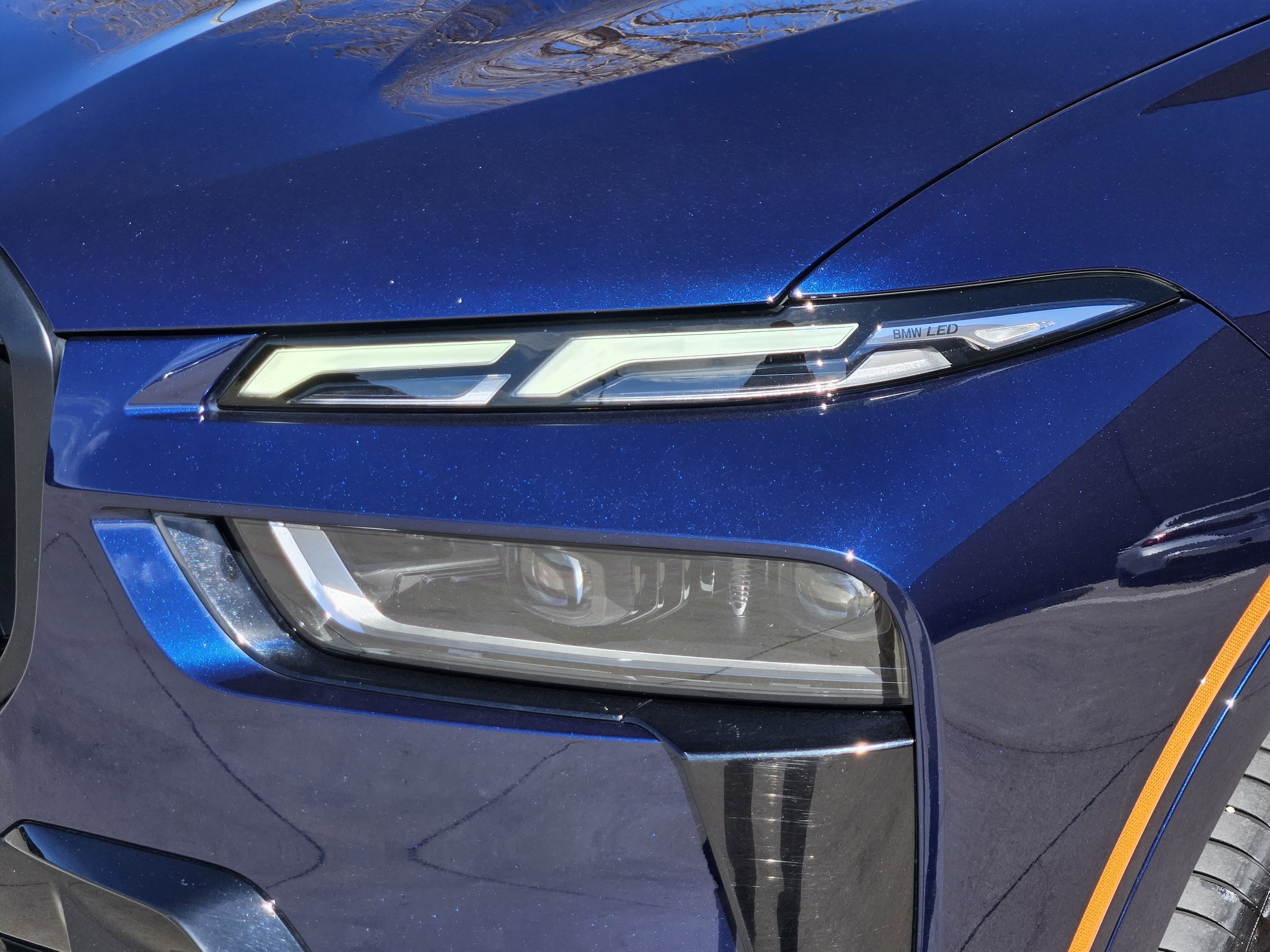 Used 2023 BMW X7 M60i w/ Executive Package image 7