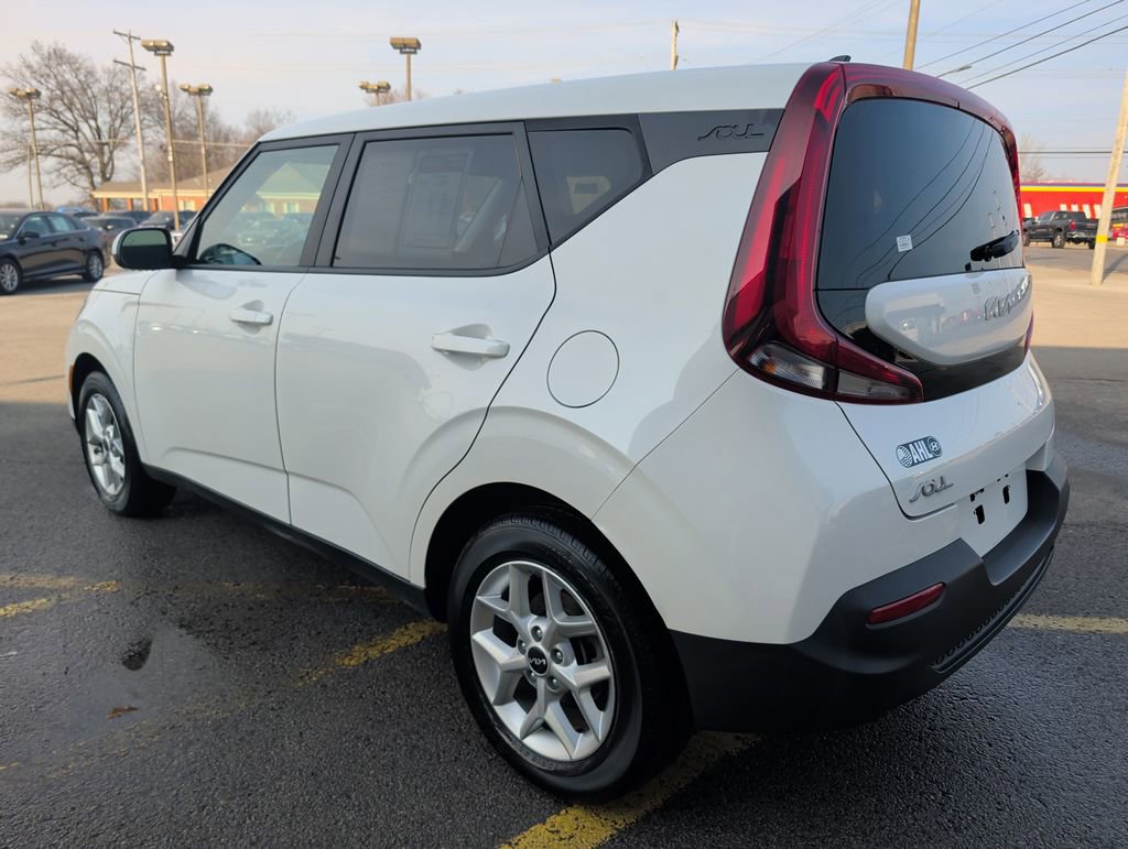 Used 2022 Kia Soul LX w/ Technology Package image 5