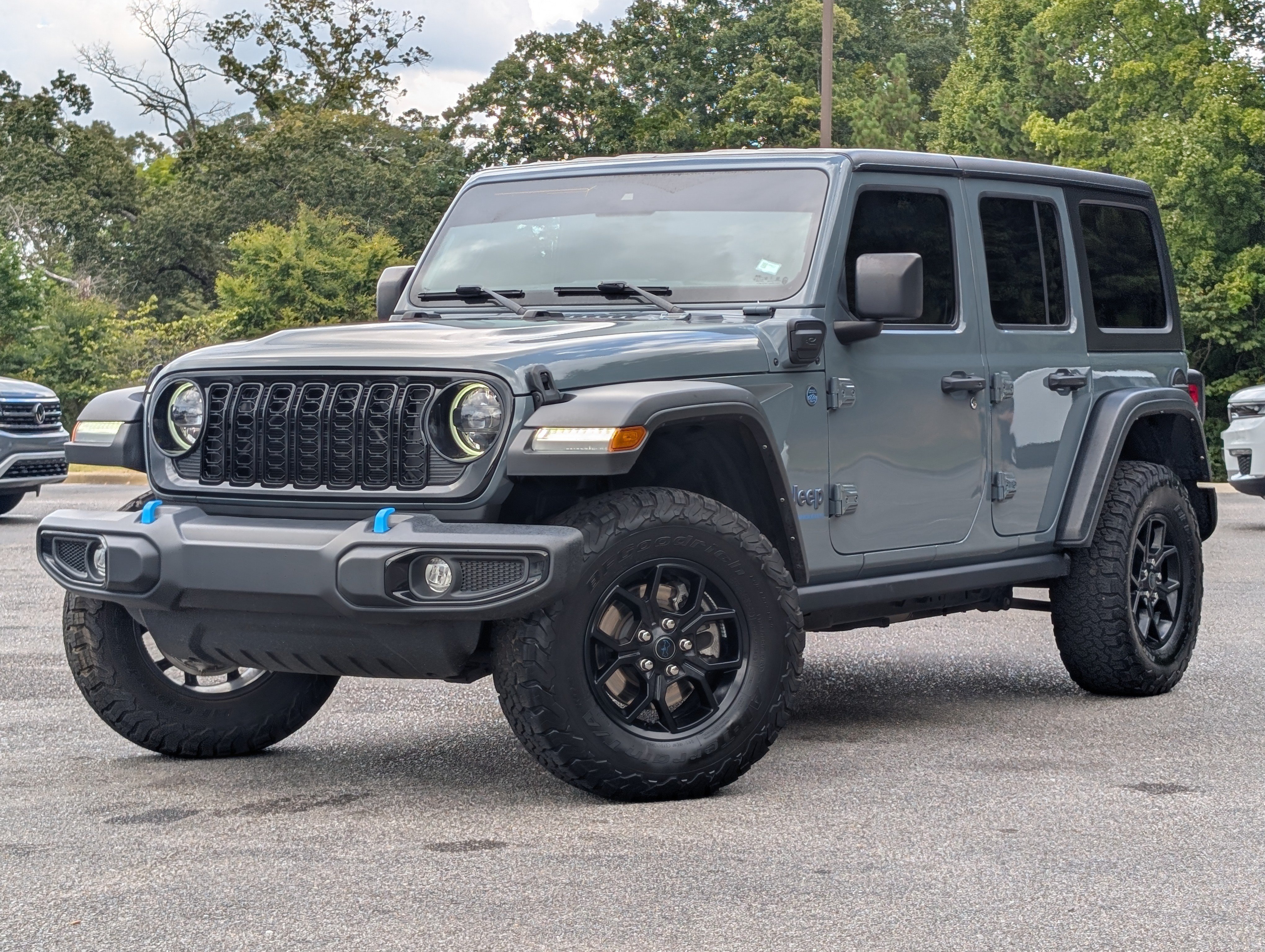 Used 2024 Jeep Wrangler Unlimited AWD/4WD image 4