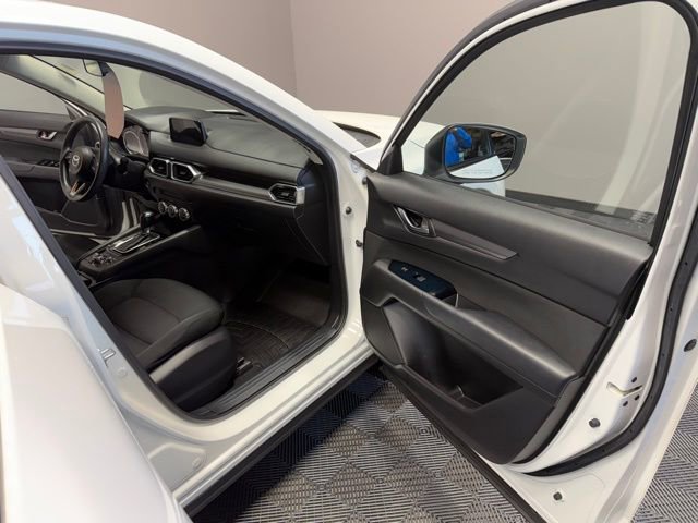 Used 2017 MAZDA CX-5 Sport image 21