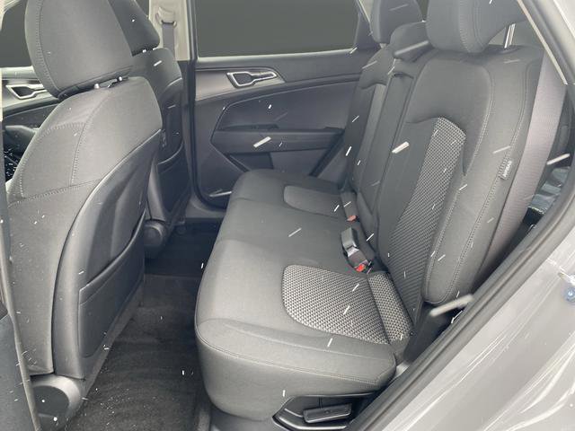 New 2026 Kia Sportage S image 32