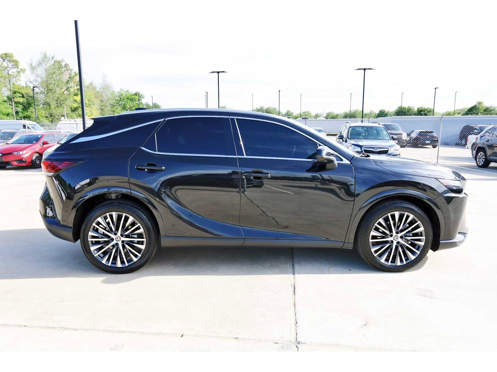 Used 2025 Lexus RX 350 Premium Plus w/ Convenience Package image 5