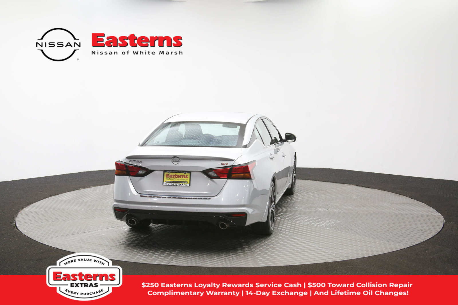 Used 2023 Nissan Altima 2.5 SR w/ SR Premium Package FWD image 37