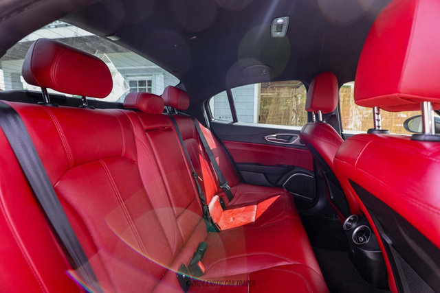 Used 2020 Alfa Romeo Giulia w/ Quick Order Package 22K Sport image 26