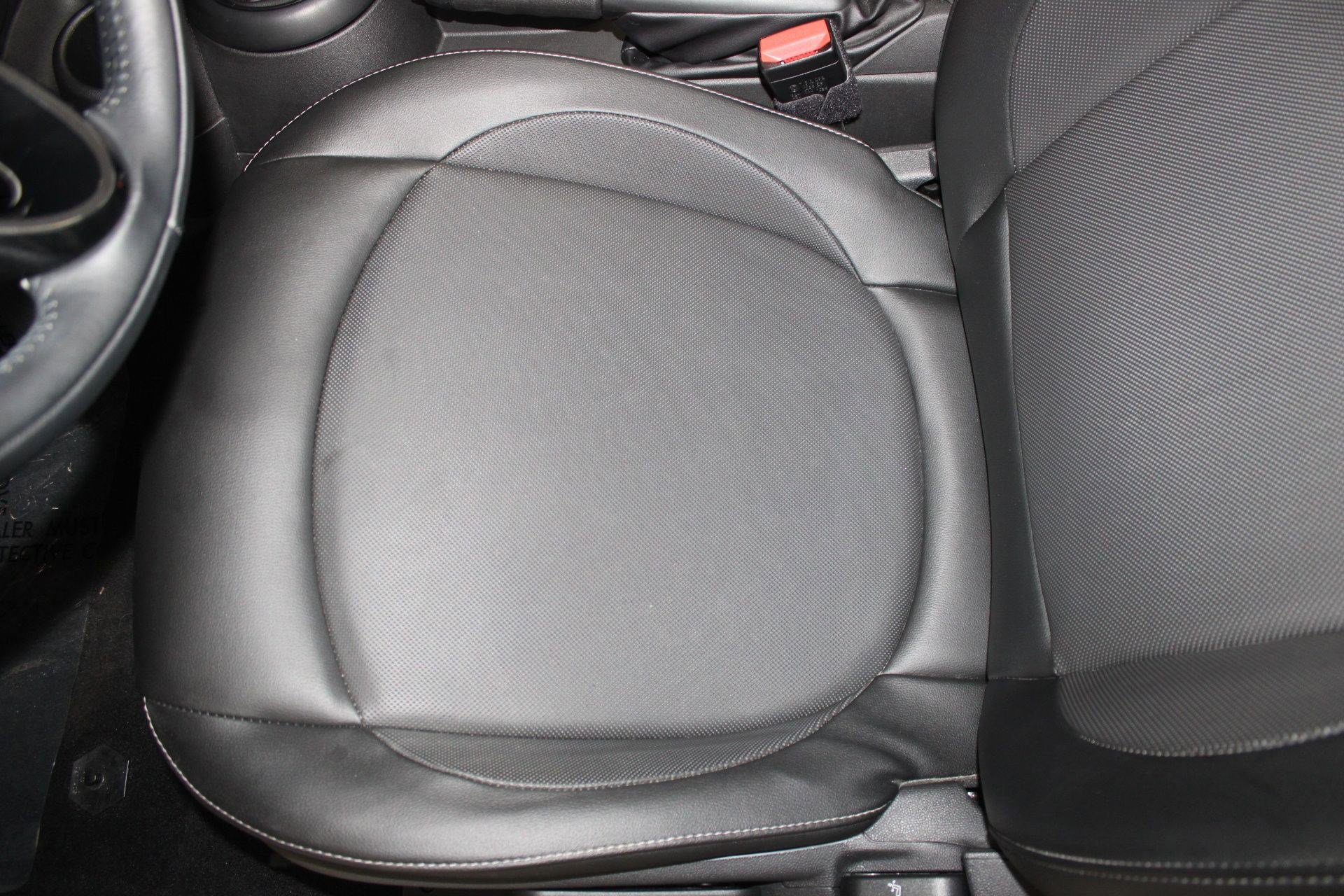 Used 2018 MINI Cooper Convertible image 13