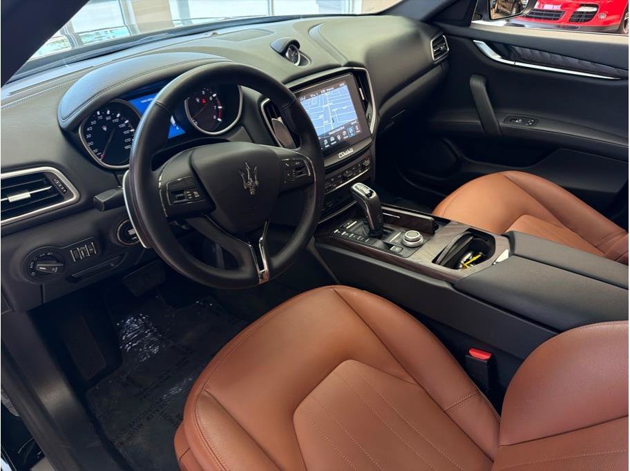 Used 2019 Maserati Ghibli RWD image 25