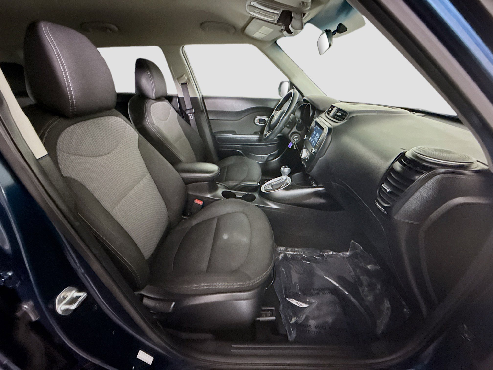 Used 2018 Kia Soul + image 28