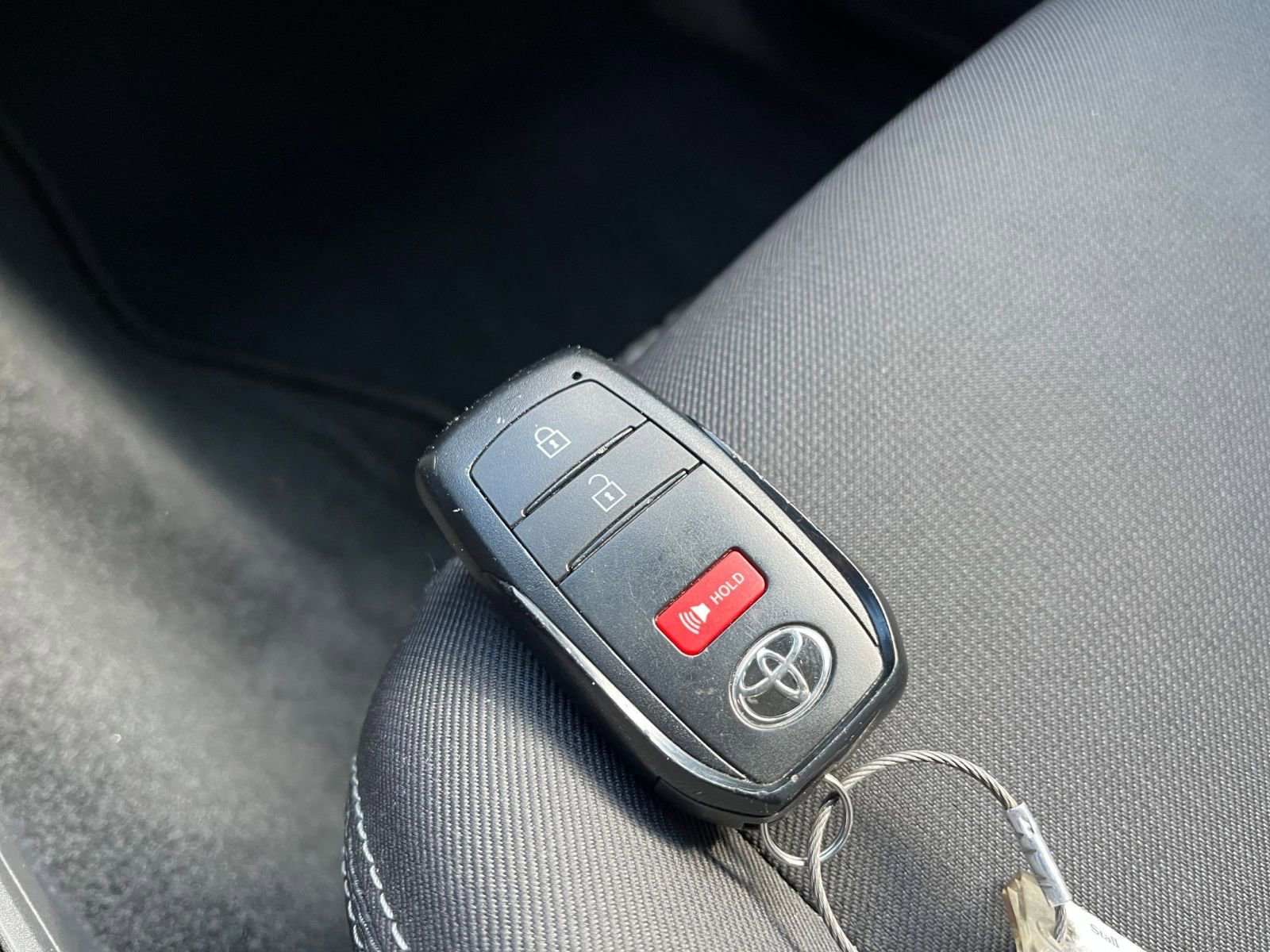 Used 2025 Toyota Tacoma TRD Off-Road image 21