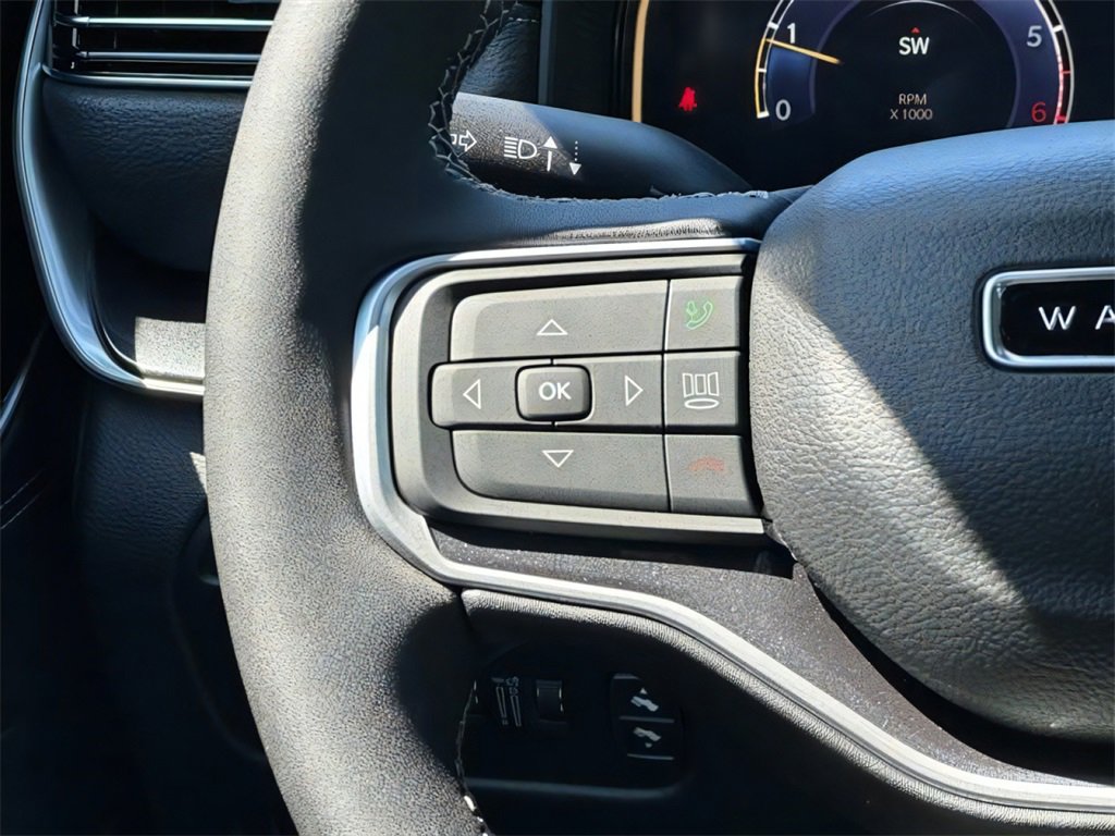 New 2024 Jeep Wagoneer 4WD w/ Premium Group I image 10