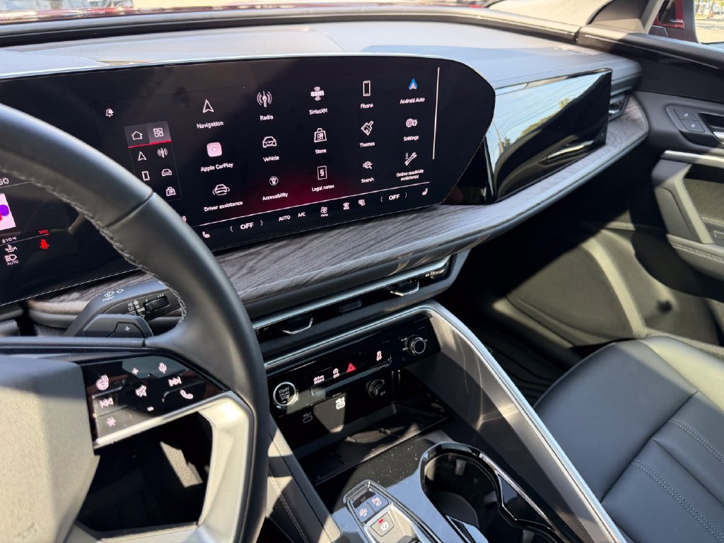 Used 2025 Audi Q5 Premium w/ Convenience Package AWD/4WD image 22