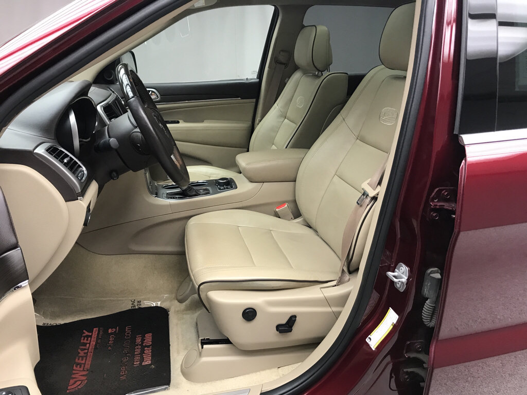 Used 2018 Jeep Grand Cherokee Overland AWD/4WD image 9