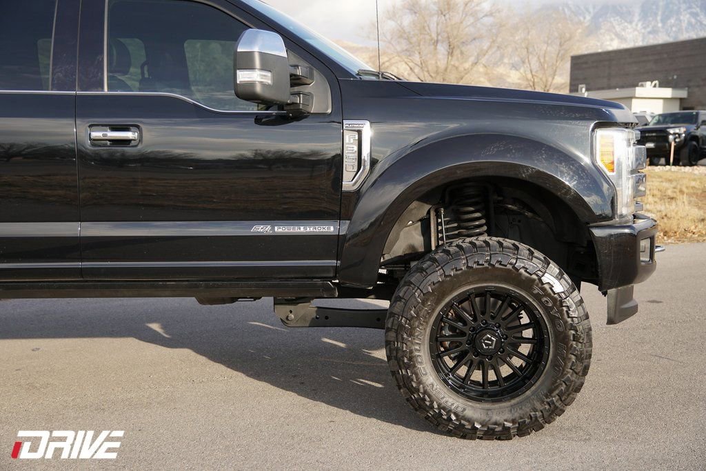 Used 2017 Ford F350 Platinum w/ Platinum Ultimate Package image 13