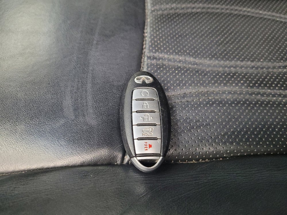 Used 2016 INFINITI QX60 Luxe w/ Deluxe Technology Package image 32