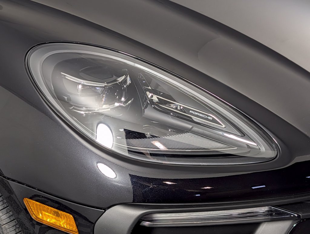 New 2026 Porsche Macan AWD/4WD image 15