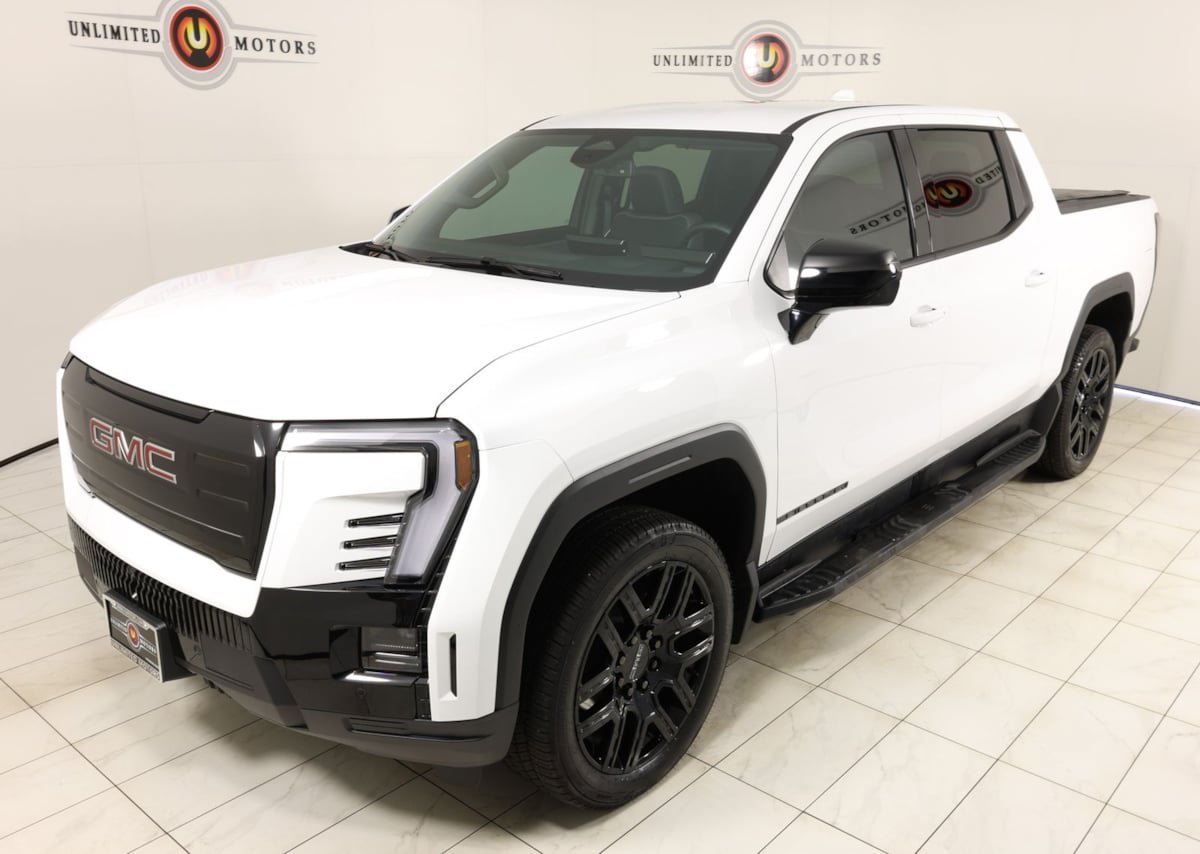 Used 2026 GMC Sierra EV Elevation w/ LPO, Elevation Dark Package AWD/4WD image 35