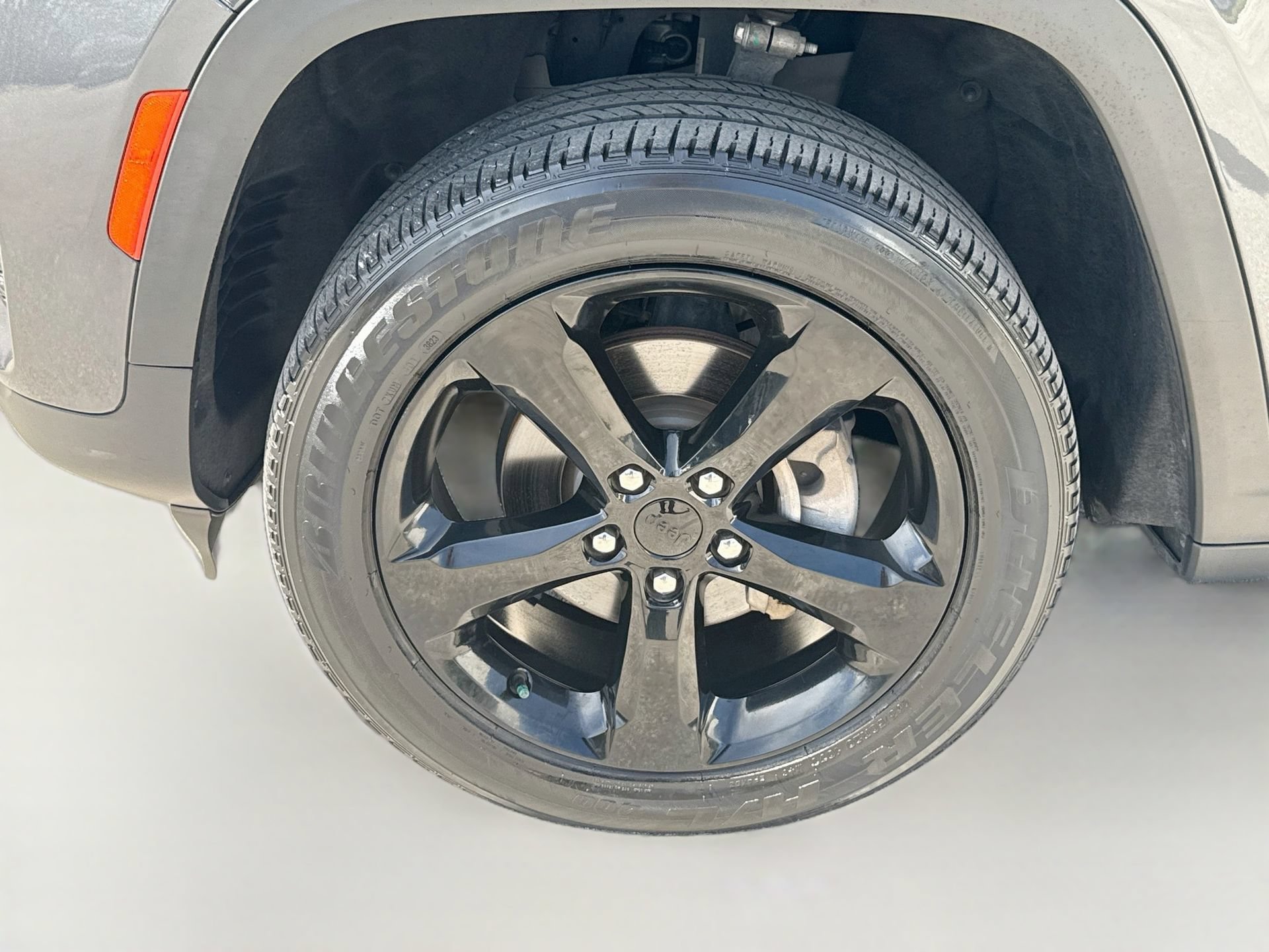 Used 2024 Jeep Grand Cherokee Altitude AWD/4WD image 42