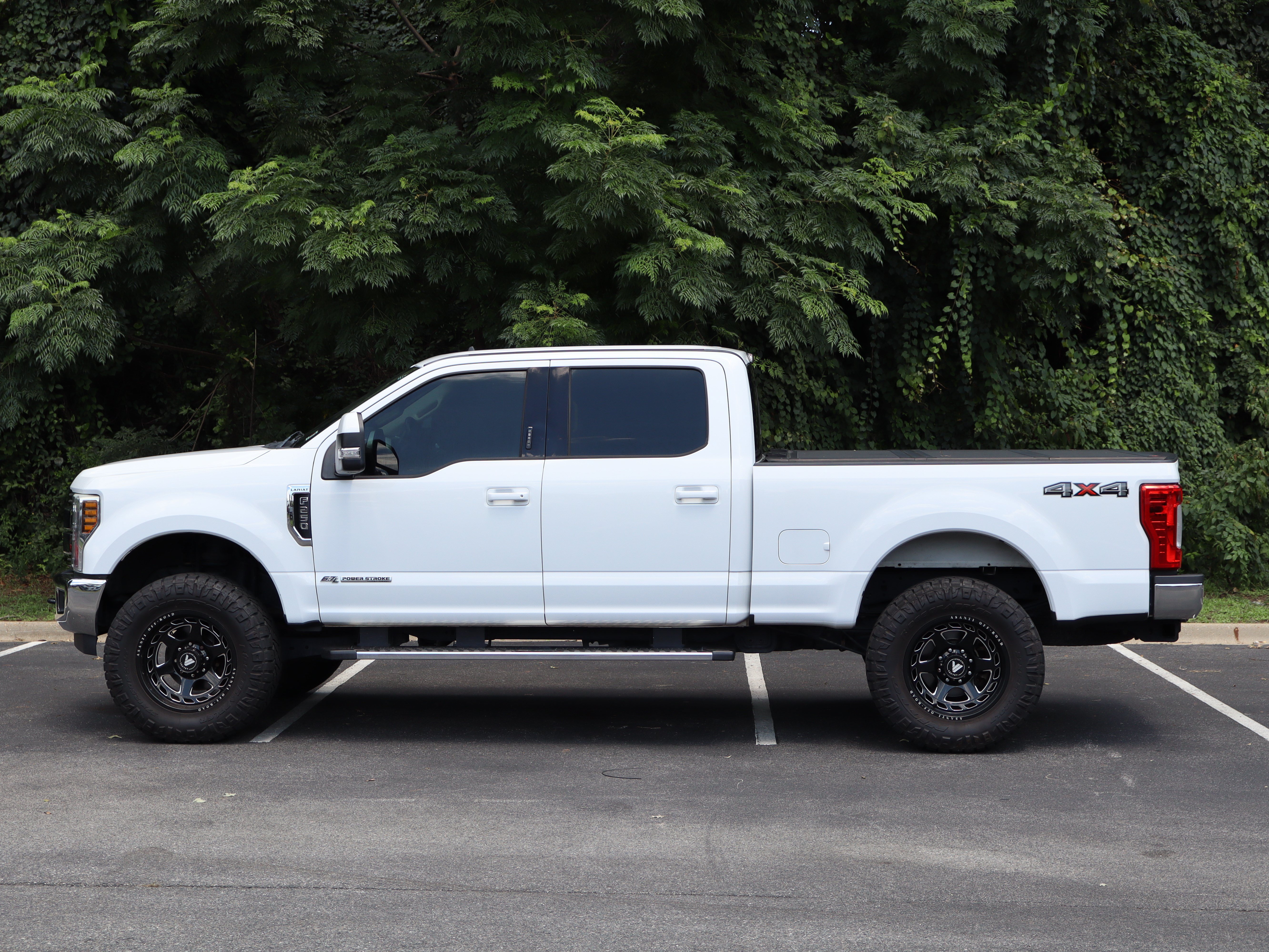 Used 2019 Ford F250 Lariat w/ Lariat Value Package AWD/4WD image 6