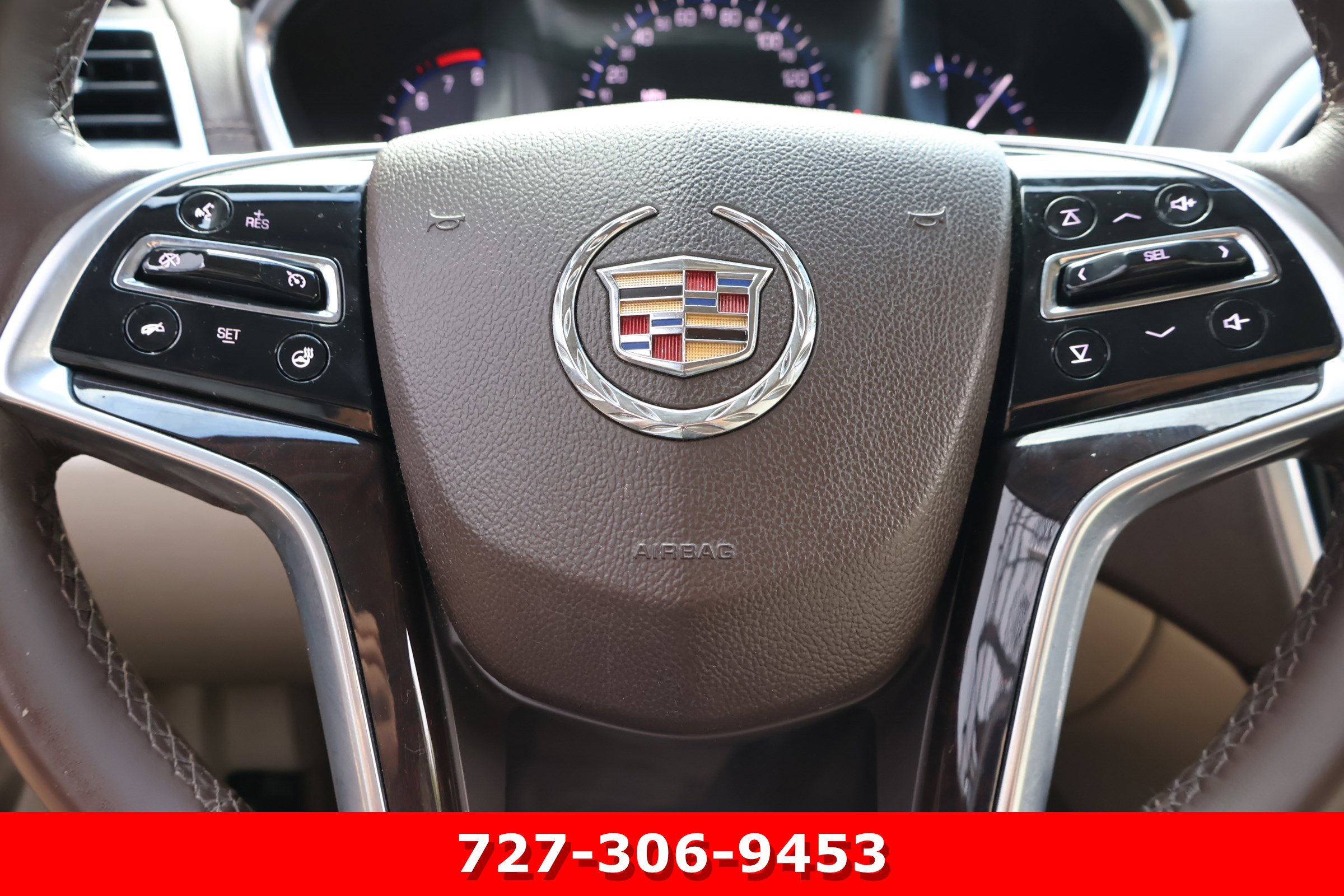 Used 2014 Cadillac SRX Luxury image 24