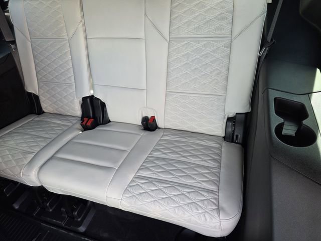 Used 2026 Cadillac Escalade Platinum Sport w/ LPO, ONYX Package image 28