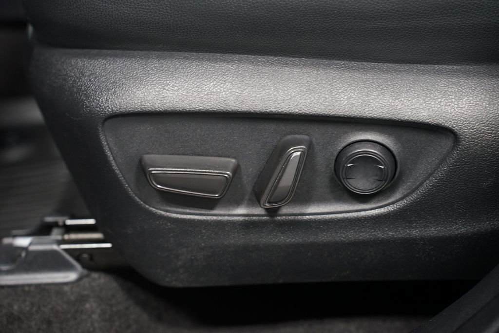 Certified 2024 Toyota Grand Highlander XLE image 33