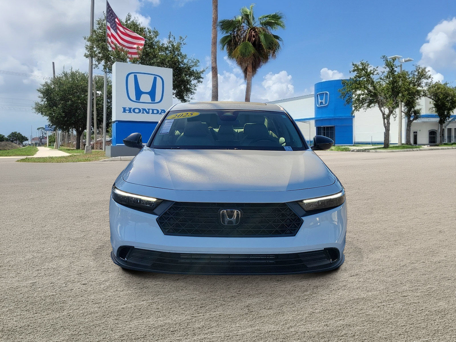 Used 2025 Honda Accord SE image 2