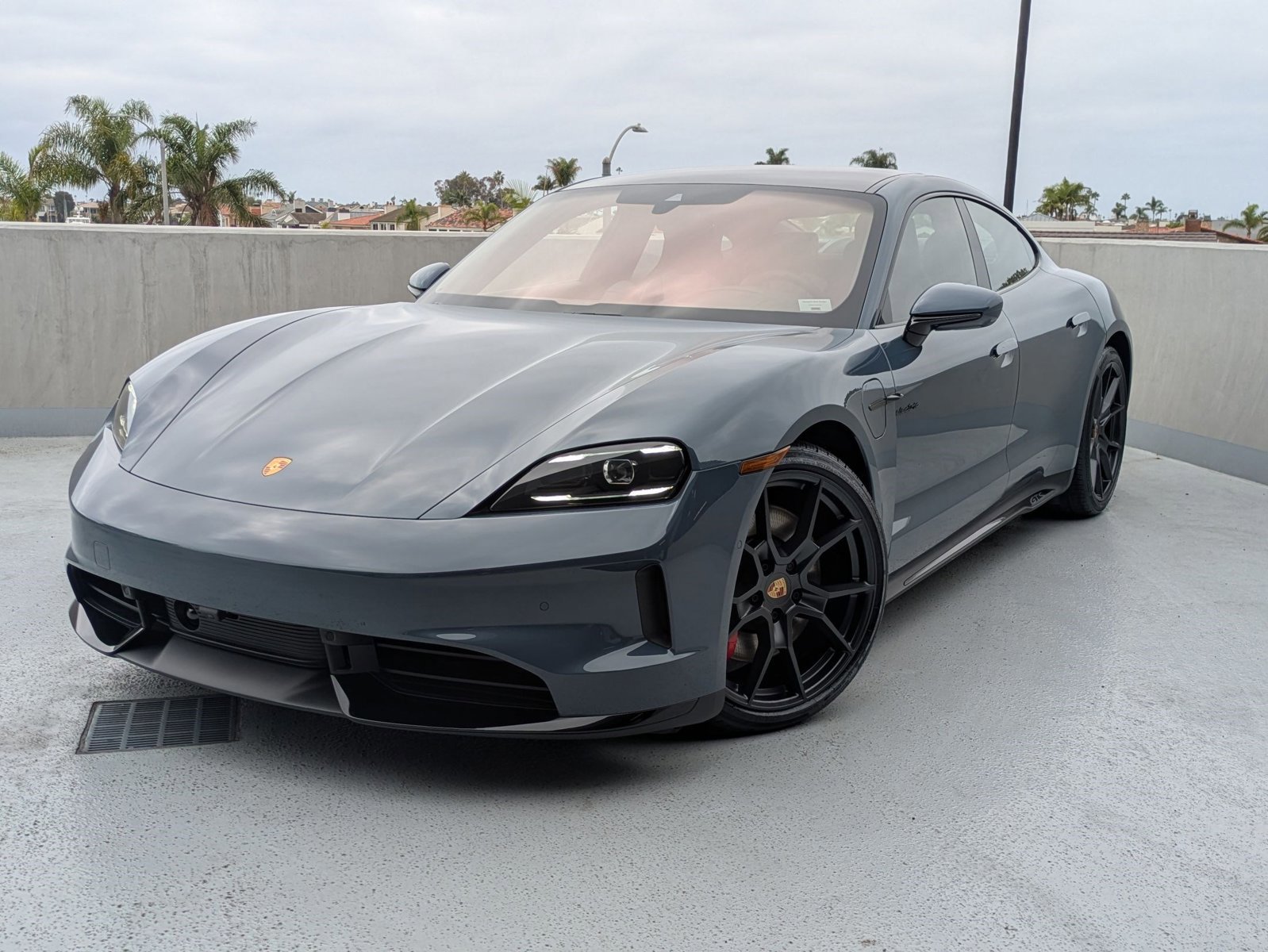 New 2026 Porsche Taycan GTS image 1
